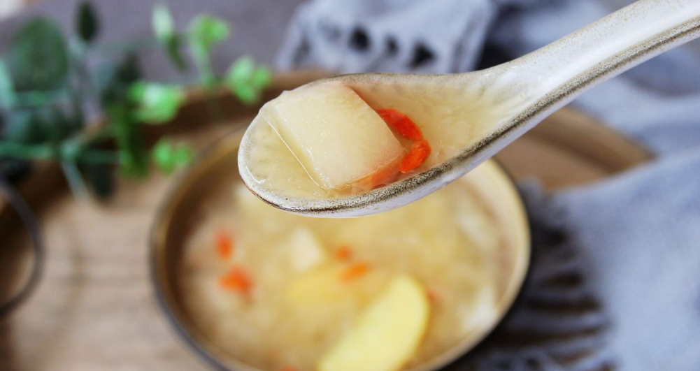 春天喝煮苹果水的好处