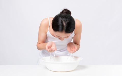怎么控制头皮出油速度