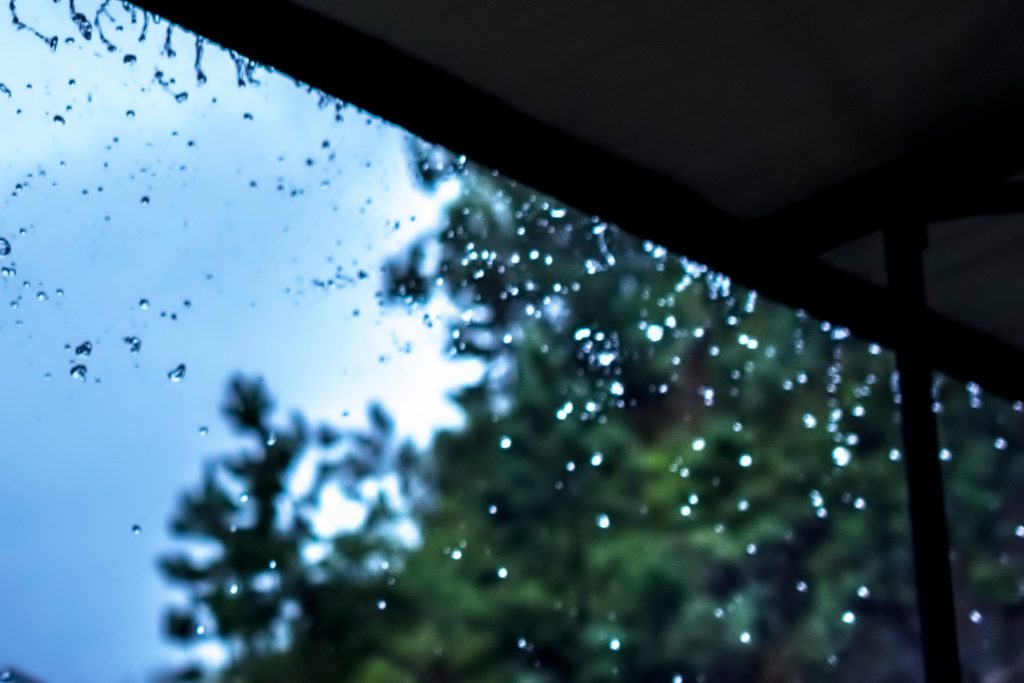 下雨天为什么会情绪低落