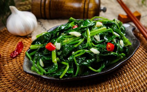 菠菜怎么吃最补铁？
